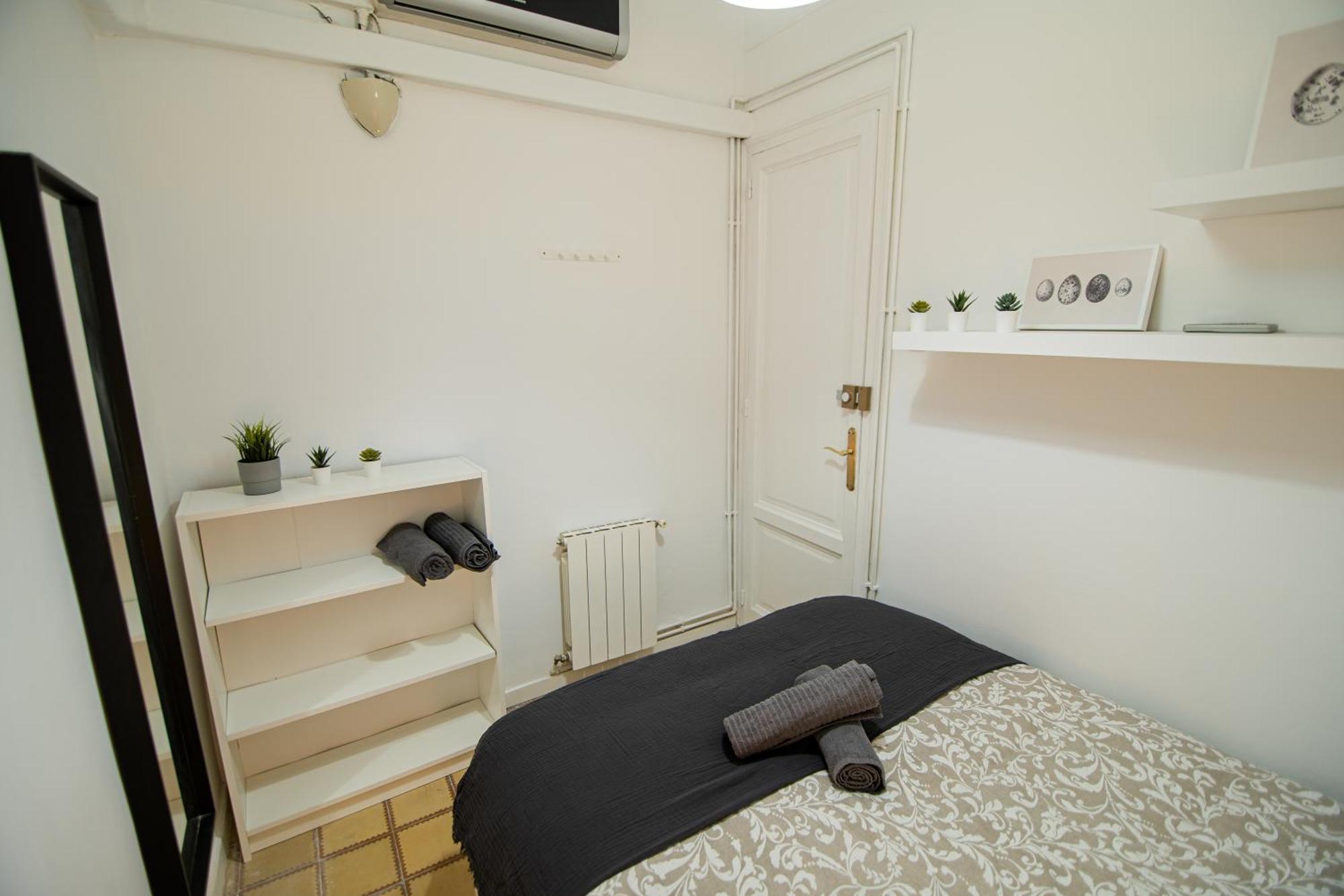 Blai Hostel Барселона Екстериор снимка